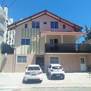 Residencial Rouxinol Bombinhas